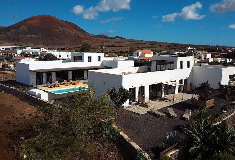 مبيت وإفطار Maar House Lajares