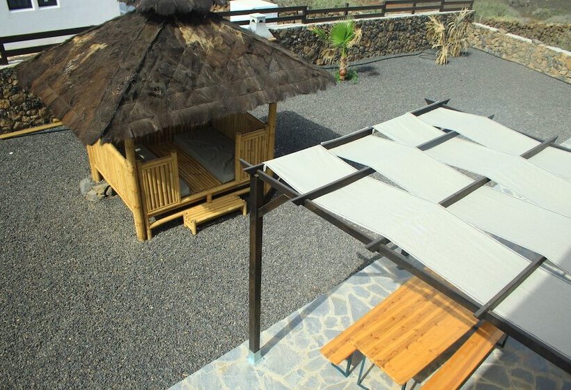 مبيت وإفطار Maar House Lajares