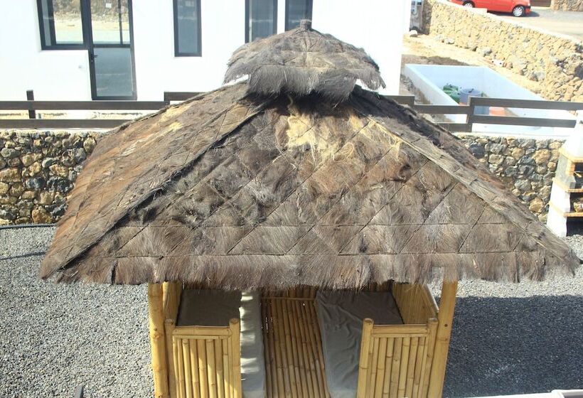 مبيت وإفطار Maar House Lajares