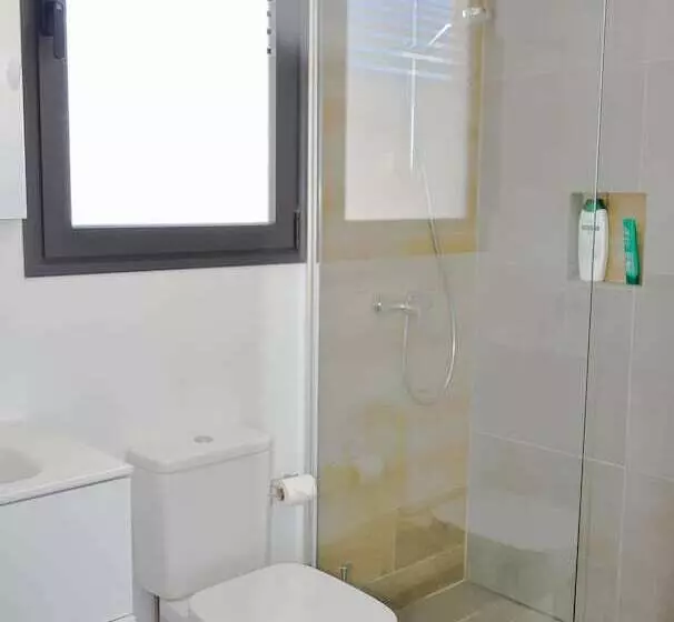 Aamiaismajoitus (B&B) Maar House Lajares