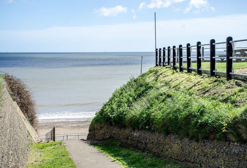 Отель The Ship Inn