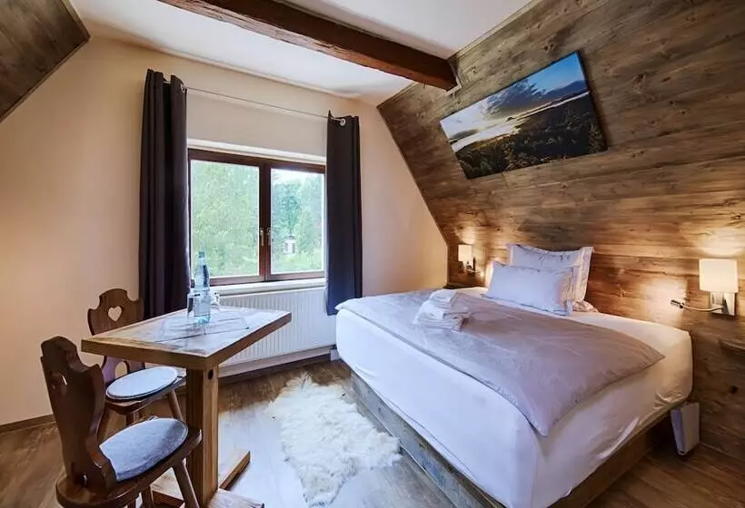 Hotelli Sennerhütte Land