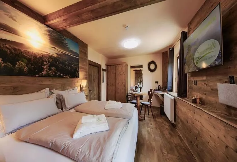 Hotelli Sennerhütte Land