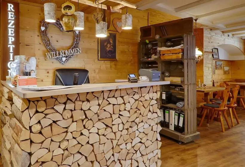 Hotelli Sennerhütte Land