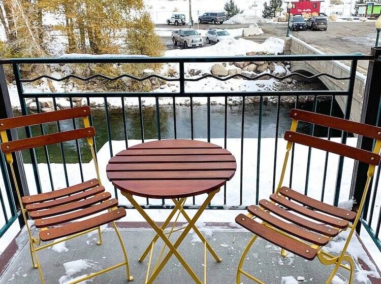 Manhattan Hotel Salida