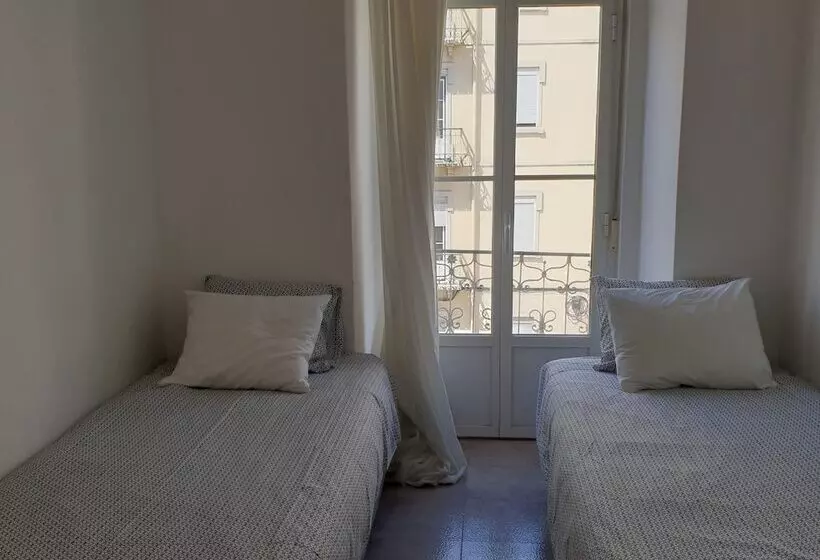 پانسیون Zuni Guest House