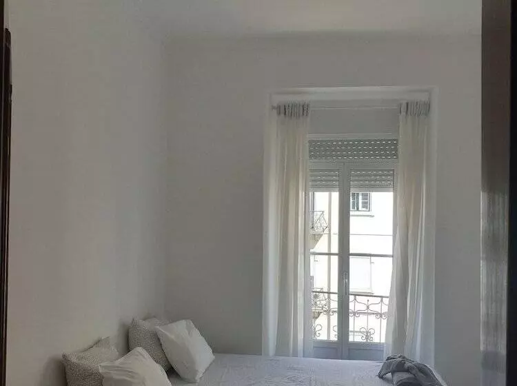 پانسیون Zuni Guest House