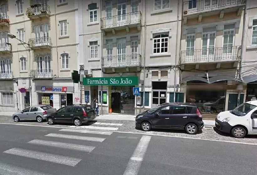 پانسیون Zuni Guest House