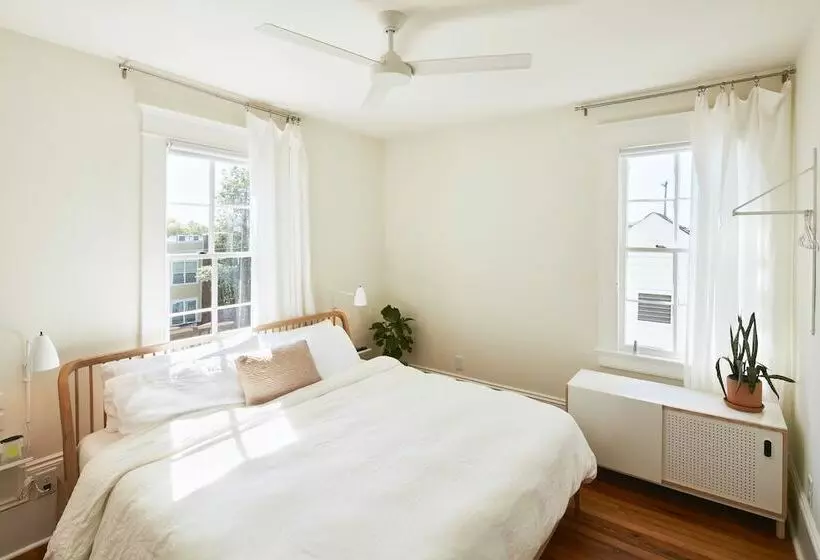 ユースホステル Guest House Raleigh