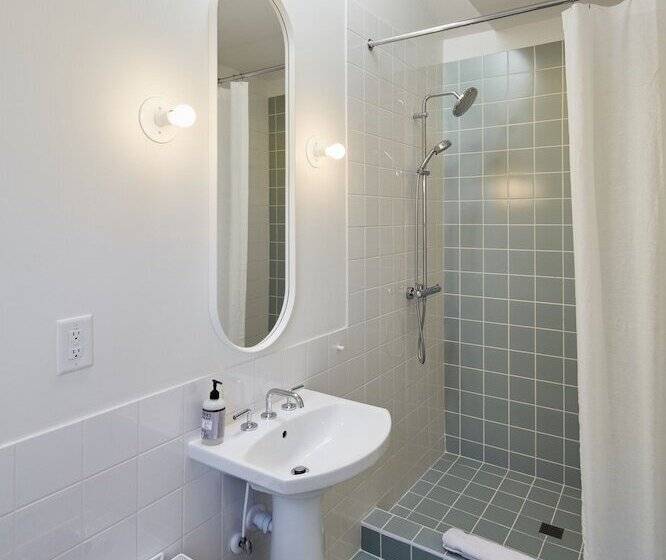 هاستل Guest House Raleigh