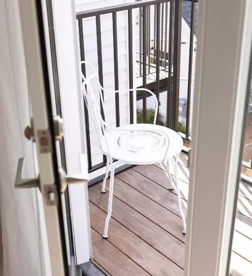 ユースホステル Guest House Raleigh