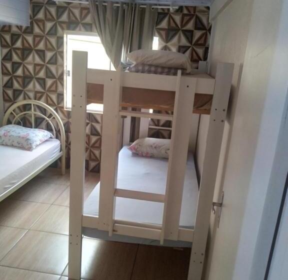 Capsulehotel Pousada Jh Santos