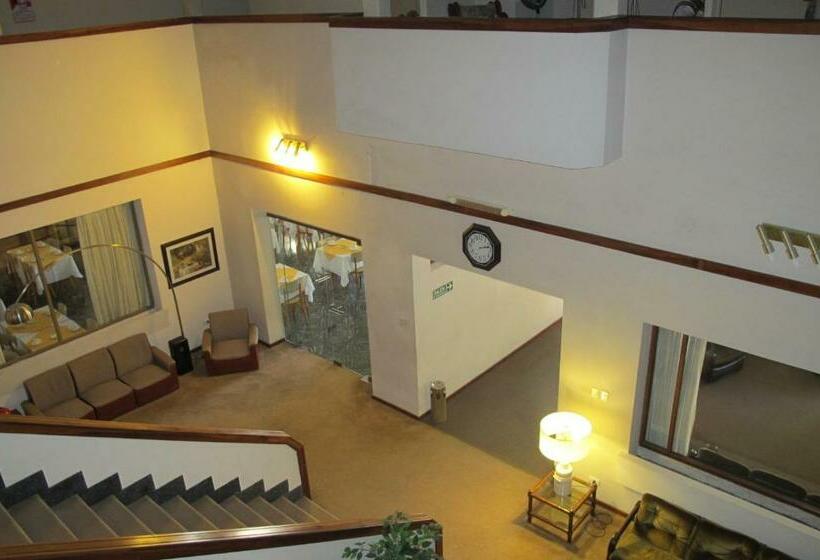 Hotel Emperador