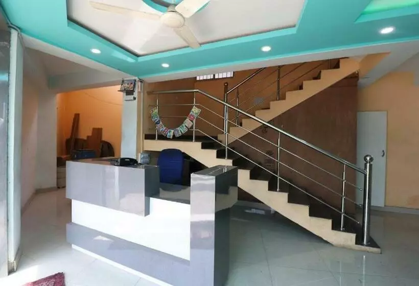 ホテル J B Palace