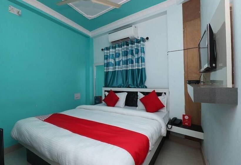 בית מלון כפרי J B Palace