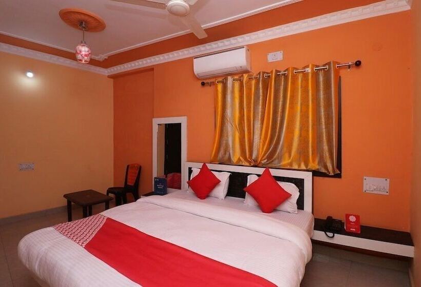 בית מלון כפרי J B Palace