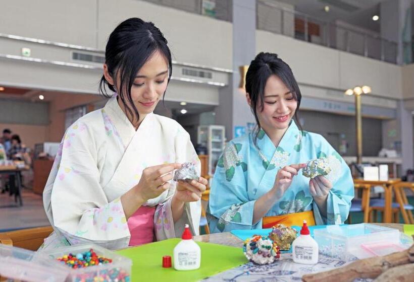 בית מלון כפרי Kyukamura Shikanoshima