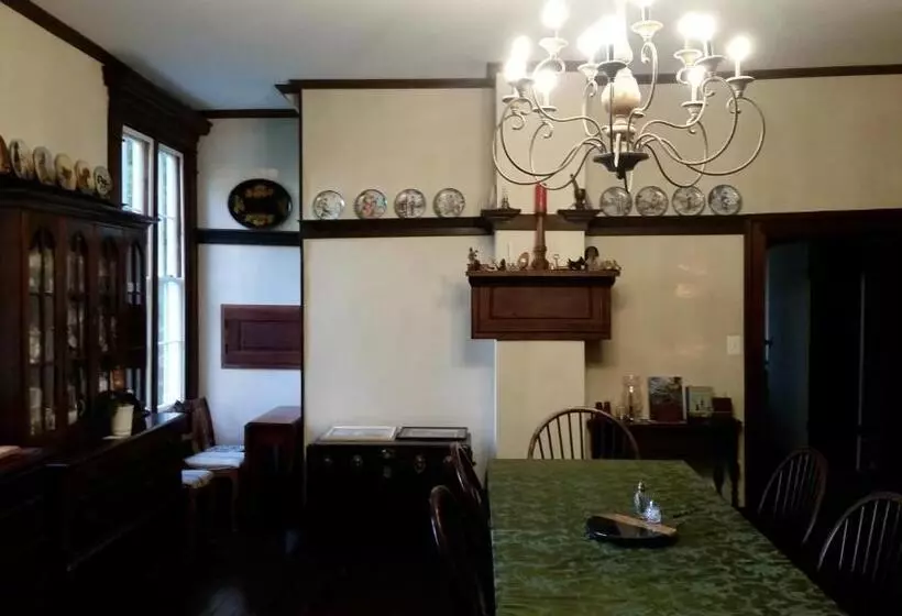 Mountain Home Bed & Breakfast