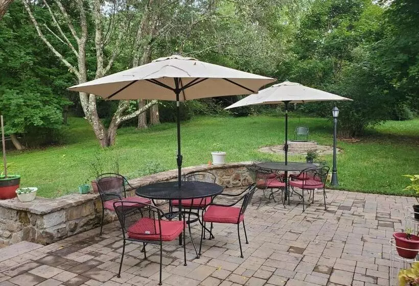 Mountain Home Bed & Breakfast