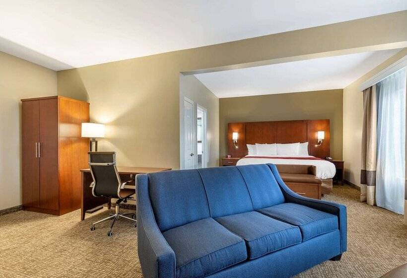 Отель Comfort Suites Near Camp Lejeune