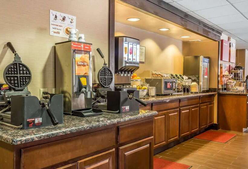 فندق Comfort Suites Near Casinos