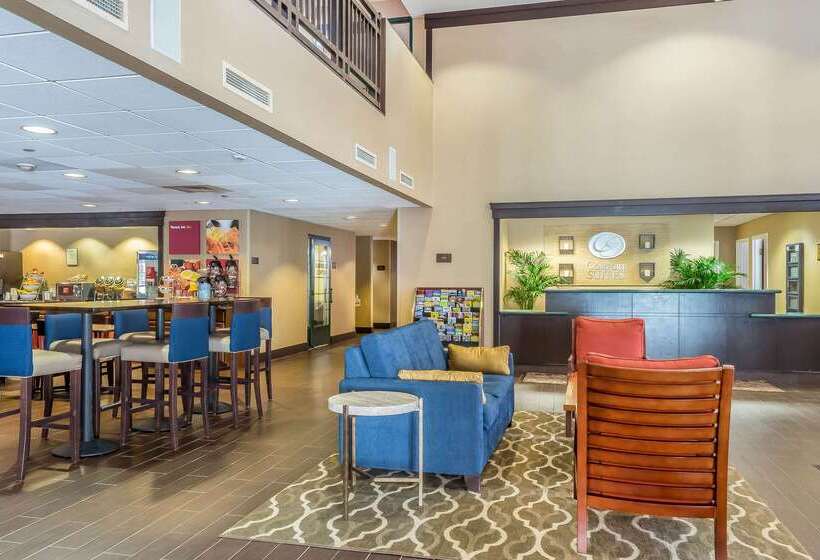 فندق Comfort Suites Near Casinos