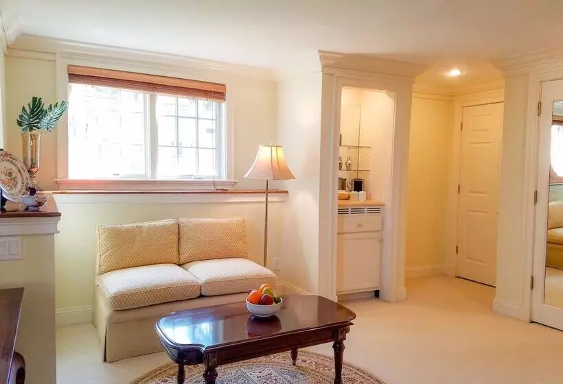 酒店 Copper Beech Inn