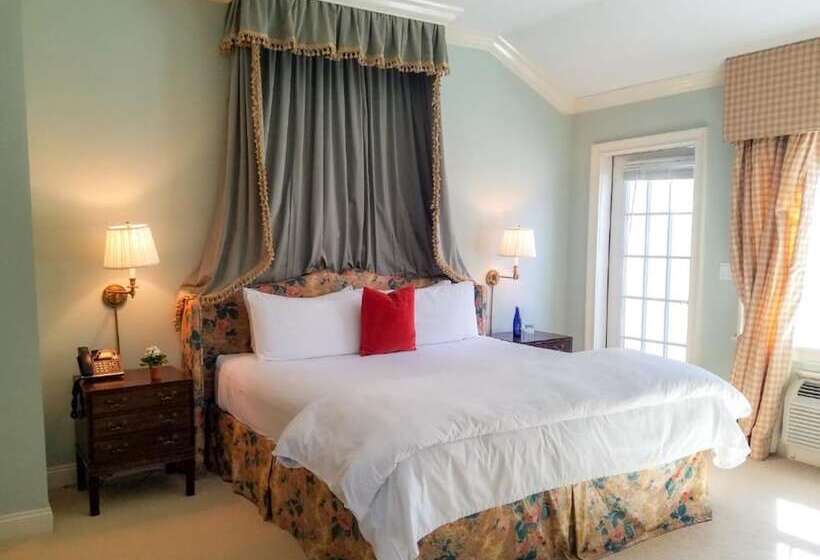 فندق Copper Beech Inn