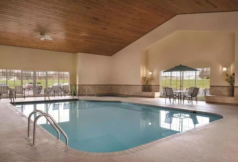 酒店 Country Inn & Suites By Radisson, Germantown, Wi