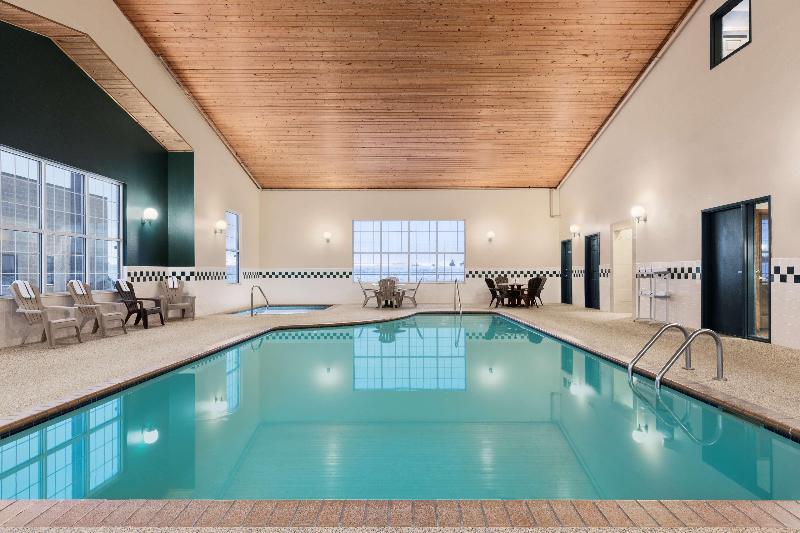 호텔 Country Inn & Suites By Radisson, Little Falls, Mn