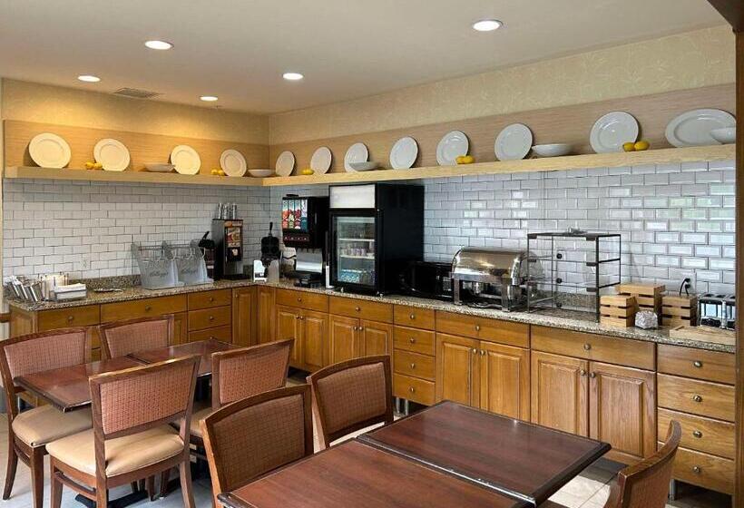 ホテル Country Inn & Suites By Radisson, Owatonna, Mn