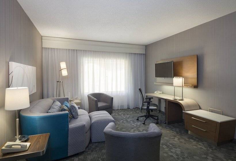 Отель Courtyard By Marriott Scranton Montage Mountain