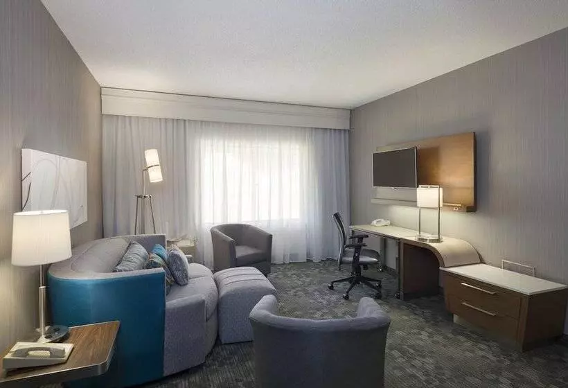 Отель Courtyard By Marriott Scranton Montage Mountain