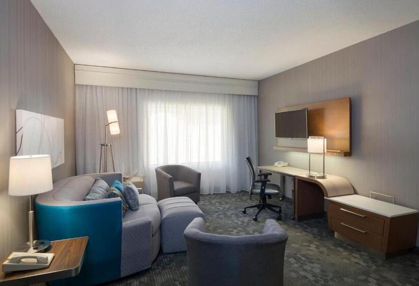 Отель Courtyard By Marriott Scranton Montage Mountain