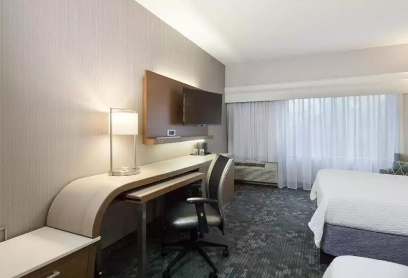 Отель Courtyard By Marriott Scranton Montage Mountain