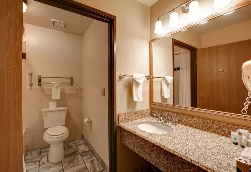 Отель Folk Inn Ontario Airport