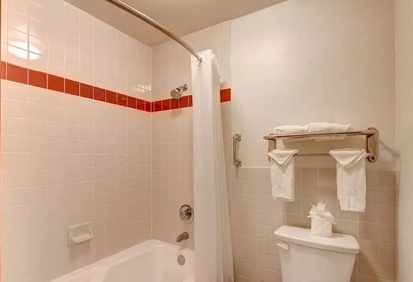 Отель Folk Inn Ontario Airport