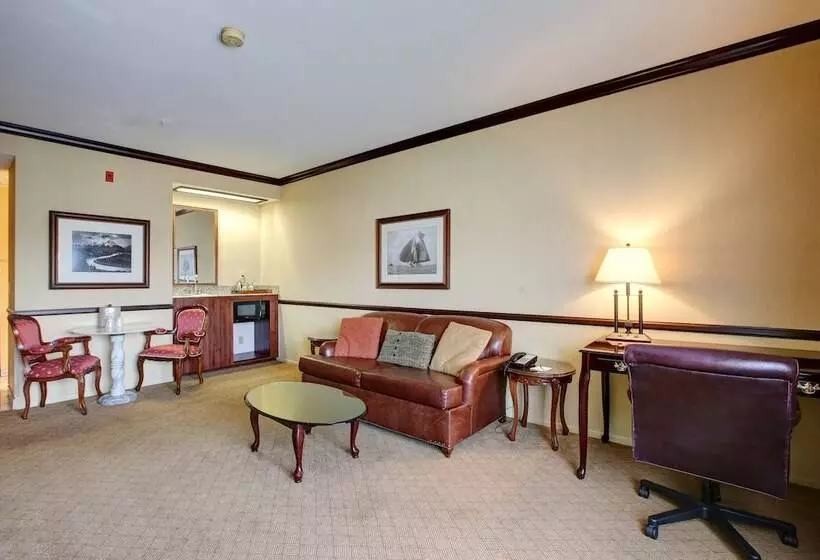 Отель Folk Inn Ontario Airport