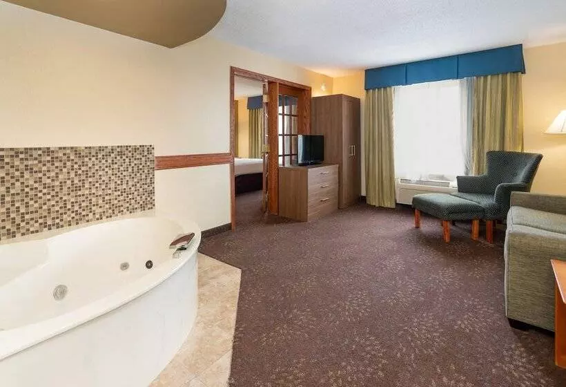 Отель Holiday Inn Express St. Paul South   Inver Grove Heights, An Ihg