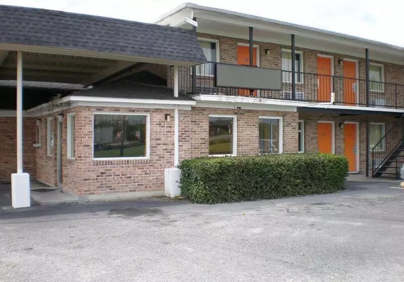 בית מלון כפרי Knights Inn St. George