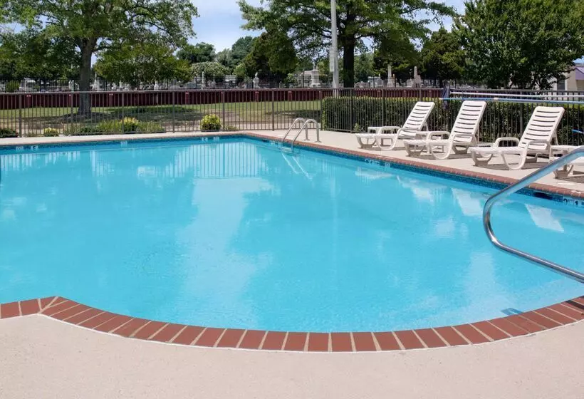 فندق Quality Inn & Suites Olde Town