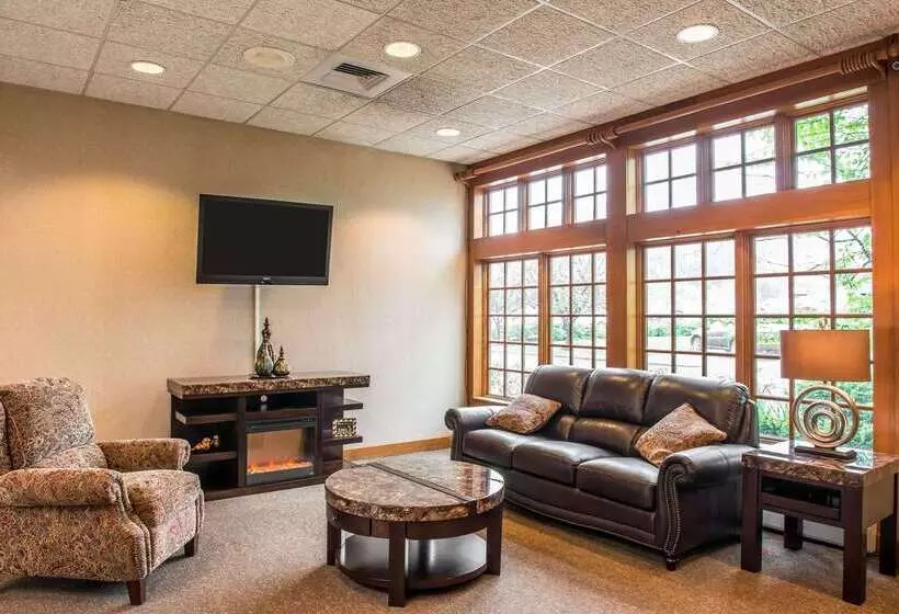 호텔 Quality Inn Pittsburgh Airport