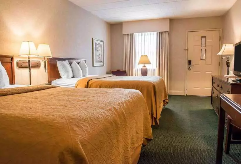 호텔 Quality Inn Pittsburgh Airport