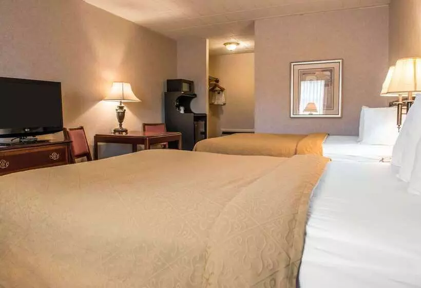 호텔 Quality Inn Pittsburgh Airport