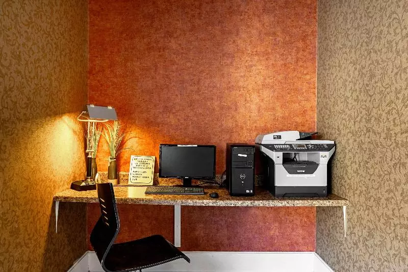 هتل Quality Suites San Antonio Northeast