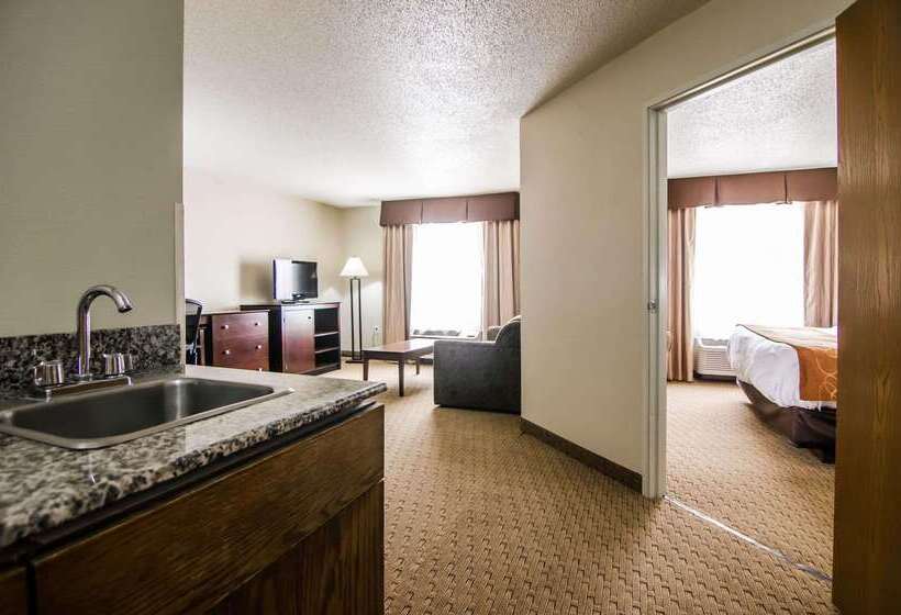 בית מלון כפרי Quality Suites St. Joseph