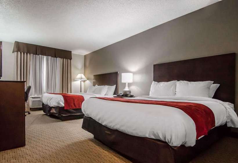 בית מלון כפרי Quality Suites St. Joseph