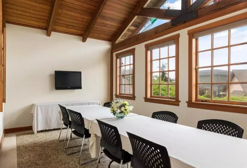 酒店 The La Conner Inn