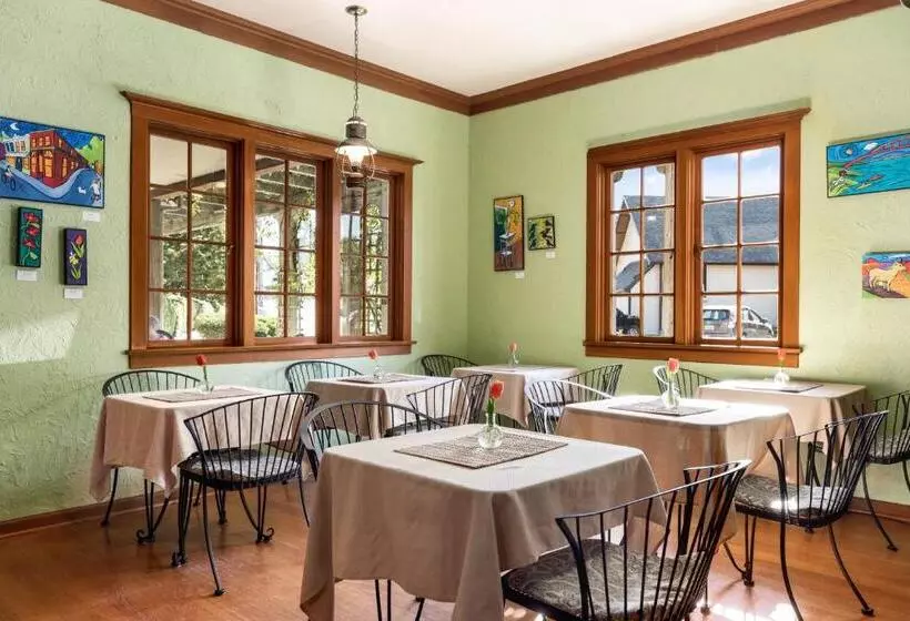 酒店 The La Conner Inn