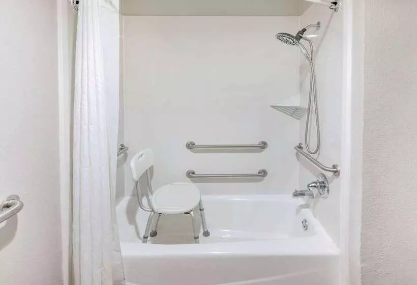 Motel Days Inn & Suites By Wyndham Huntsville